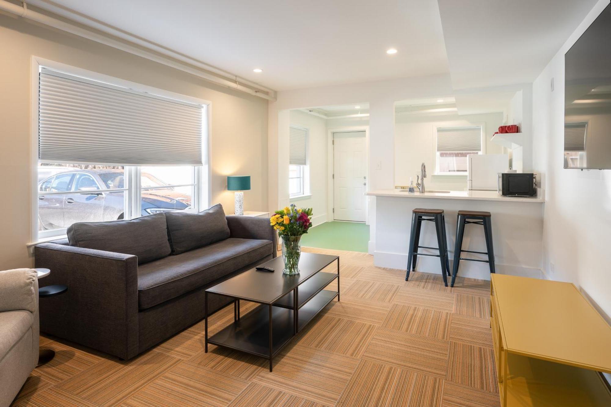 Little Mod Hotel At The University ชาร์ลอตต์สวิลล์ ภายนอก รูปภาพ